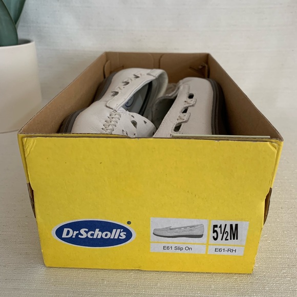 New Dr.Scholl’s White Leather Slip On Moccasin Loafers Women’s 5.5M - Picture 11 of 12